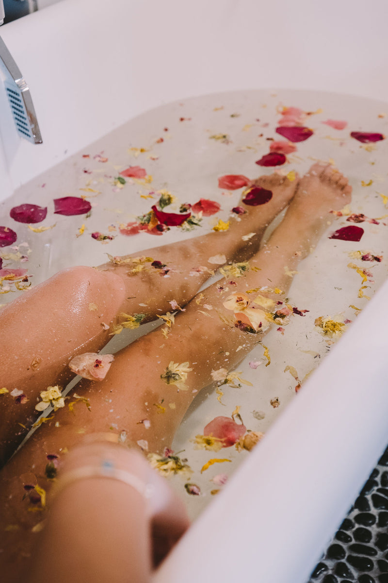 bain de fleurs flower bath studio dstn organic cocoon wellness spa maison bali