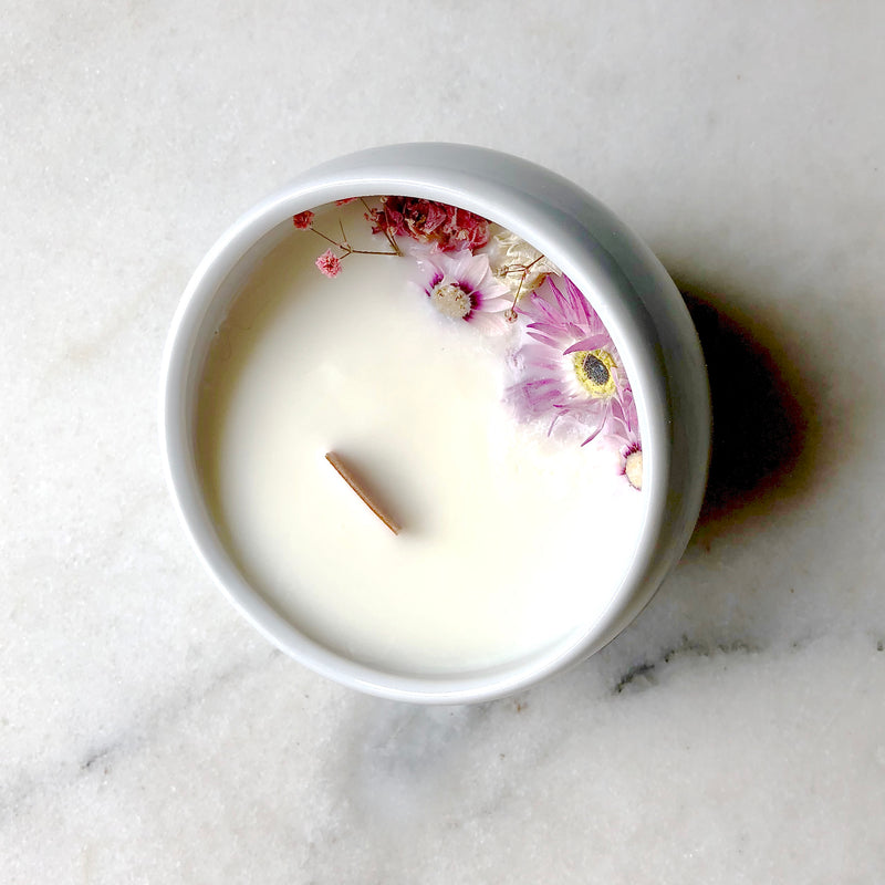 Bougie Fleurie au Géranium - Cocon - Flower Candle - Dried Flowers - Bougie Fleurie - Bougie Bio Vegan - Bougie Paris Organic Cocoon