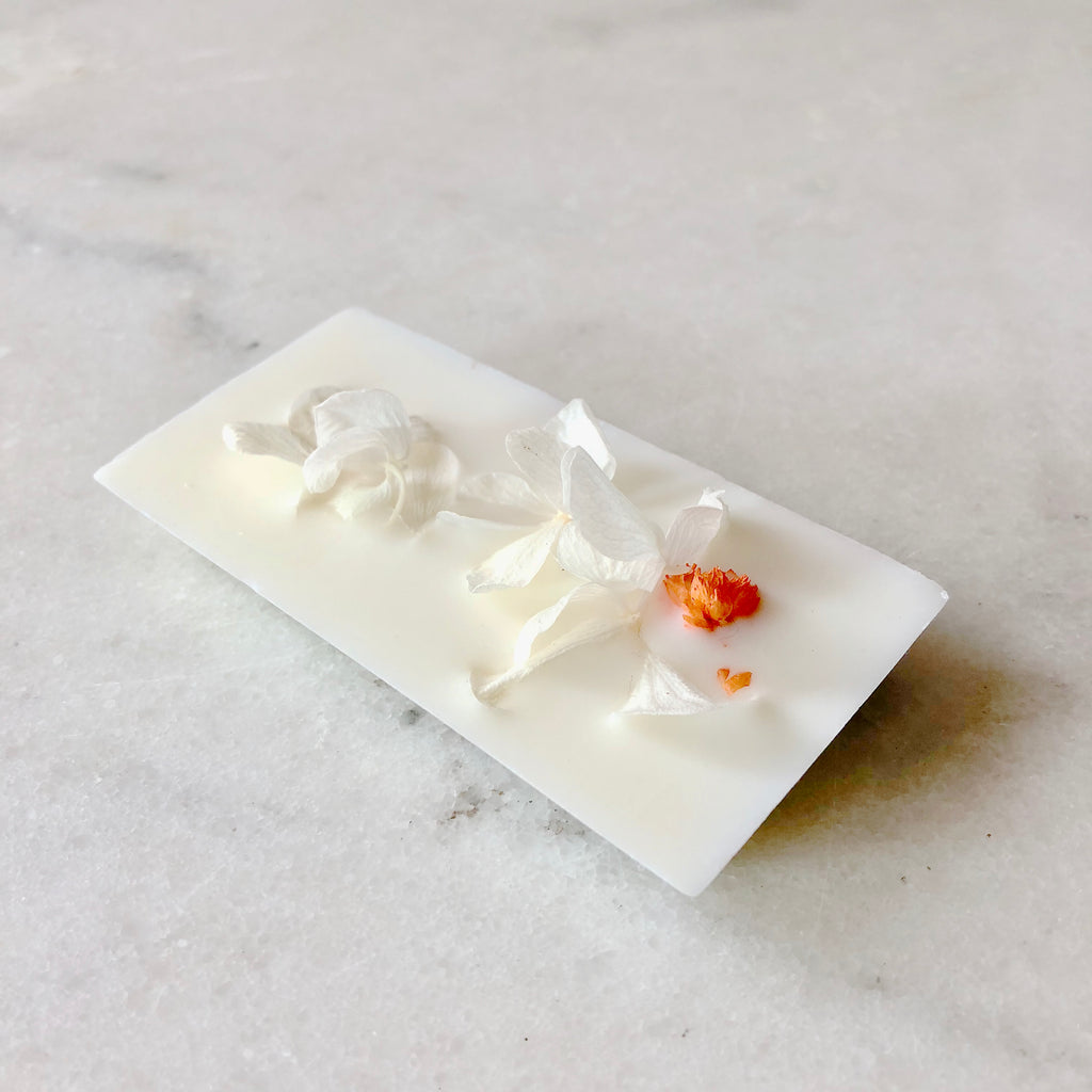 Galet Fleuri - Fleur d'Oranger - Flower Candle - Dried Flowers - Bougie Fleurie - Bougie Bio Vegan - Bougie Paris Organic Cocoon