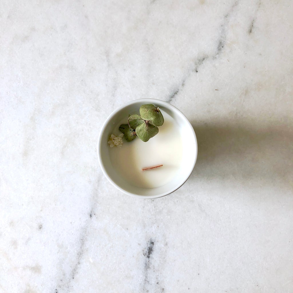 bougie fleurie organic cocoon eucalyptus fleurs séchées bougie florale paris